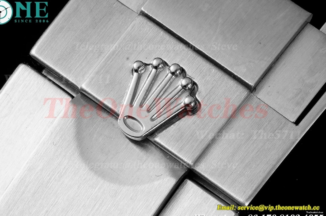 dweller APF SS 126660 VR3235 Black DeepSea 44mm Dot SS 0407